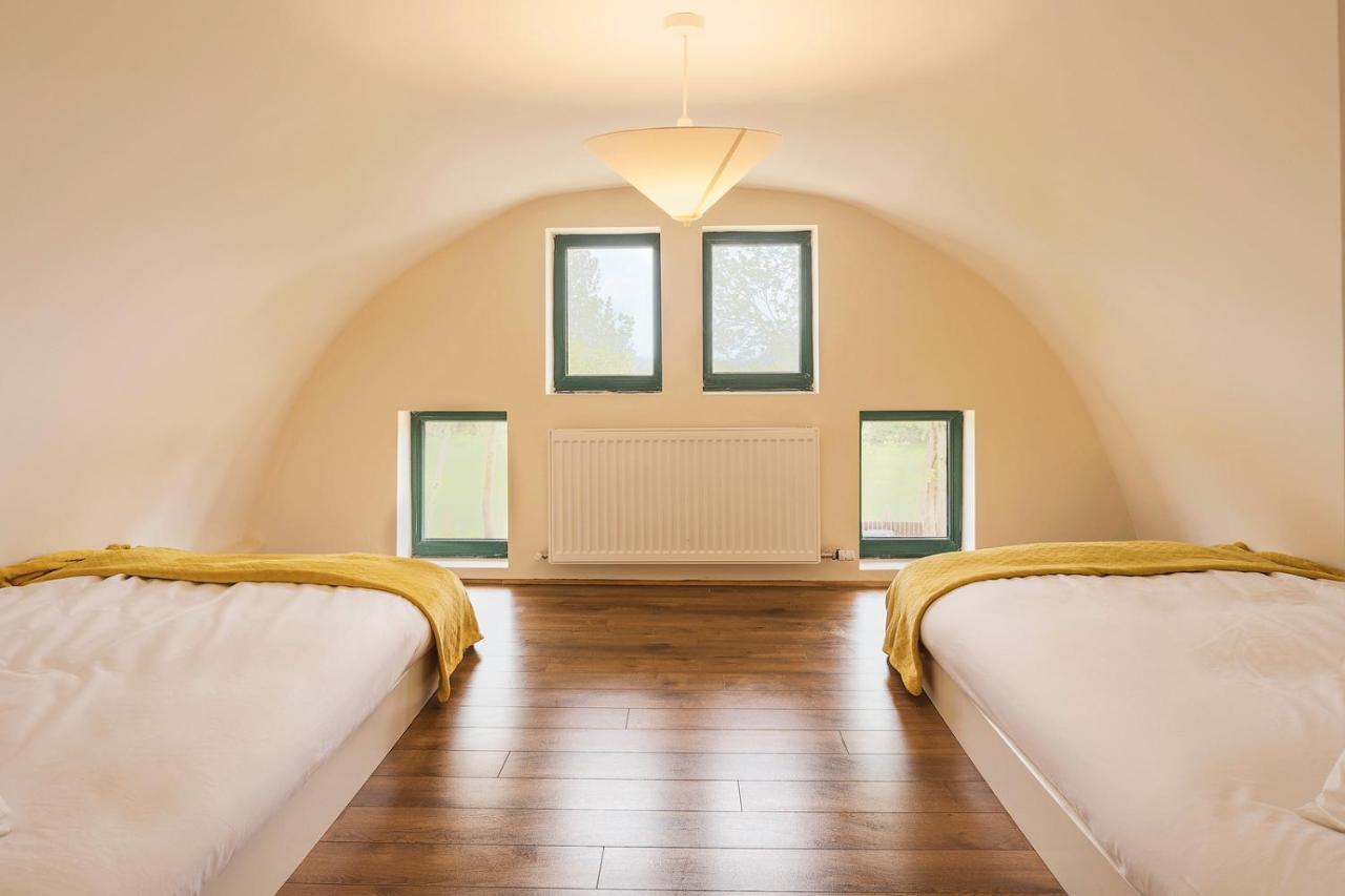 Oakwell Holiday Village Ramelton Esterno foto